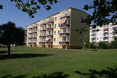 Wohnung zur Miete 431 € 4 Zimmer 69,5 m² 1. Geschoss frei ab sofort Erzhammerweg 3 Bieblach 2 Gera 07546