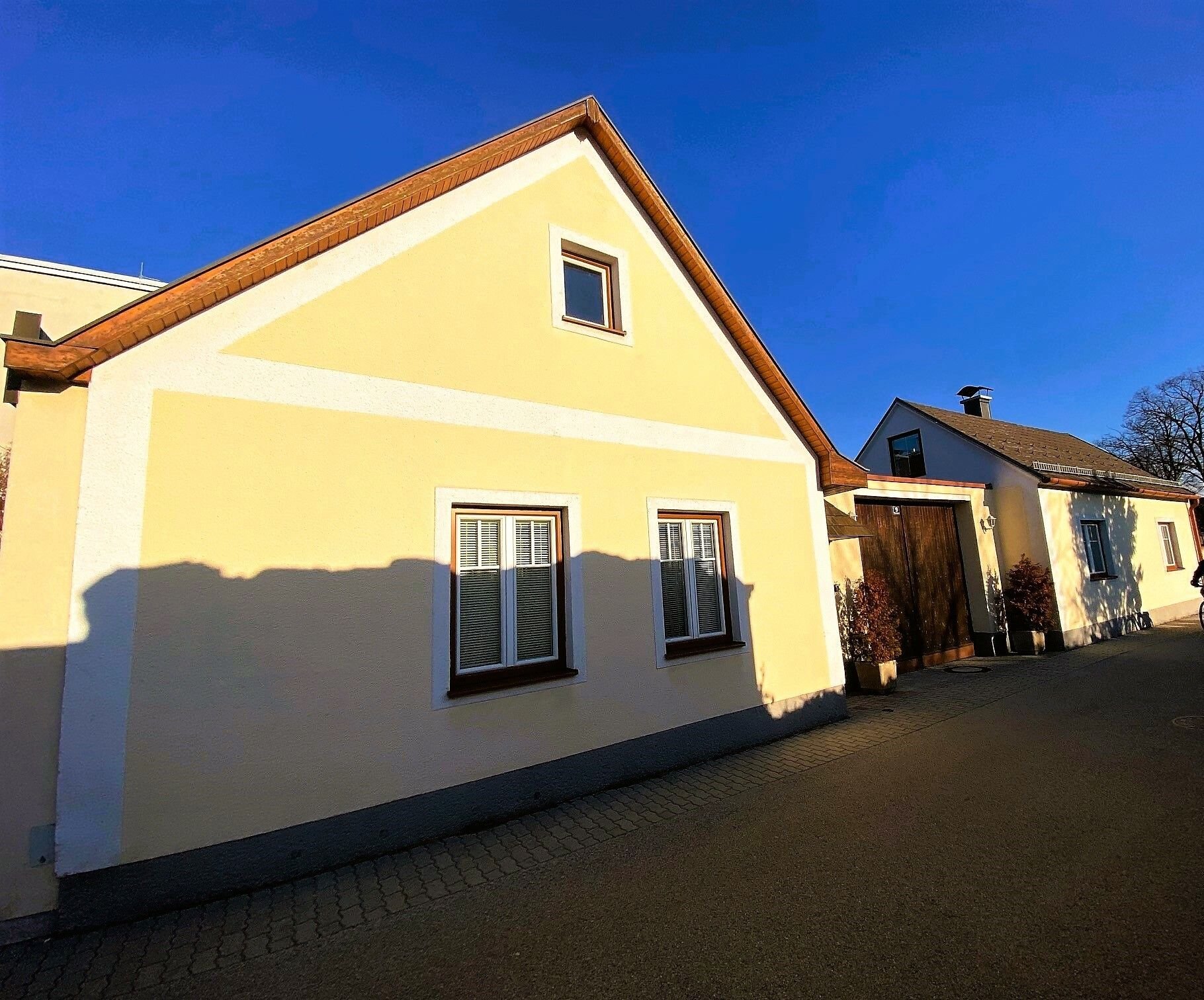 Mehrfamilienhaus zum Kauf 545.000 € 6 Zimmer 229 m²<br/>Wohnfläche 600 m²<br/>Grundstück Bad Fischau 2721