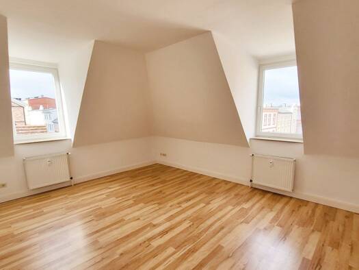 Wohnung zur Miete 625 € 3 Zimmer 74,4 m² Geschoss 2/3 frei ab sofort Hospitalstr. 23 Schelfstadt Schwerin 19055