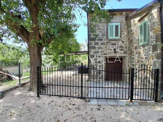 Einfamilienhaus zum Kauf 255.000 € 2 Zimmer 89,1 m² Sovinjak Buzet 52420
