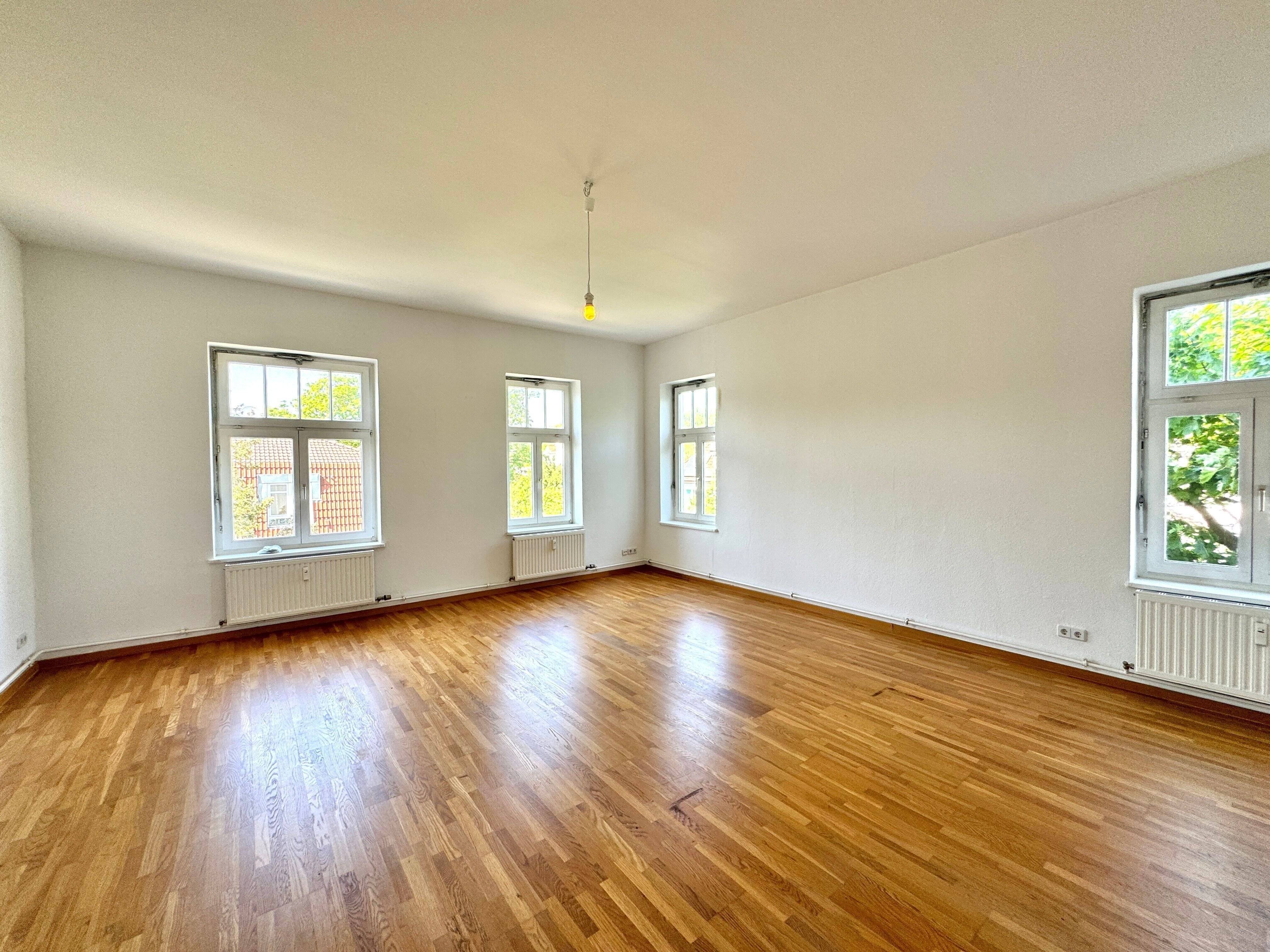 Property thumbnail 11