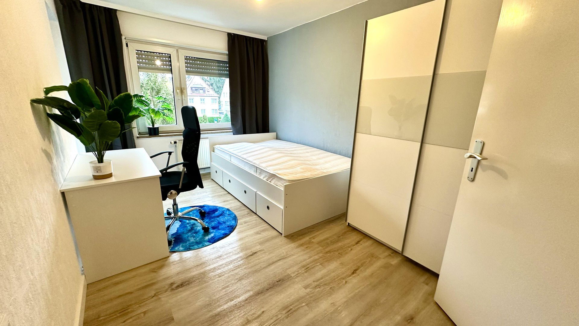 WG-Zimmer zur Miete Wohnen auf Zeit 530 € 12 m²<br/>Wohnfläche 3.<br/>Geschoss Nürnberger Strasse 54 Im Geiger Stuttgart 70374