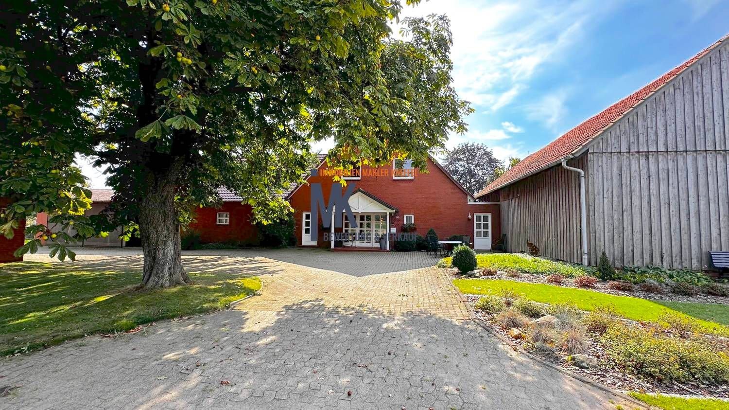 Einfamilienhaus zum Kauf 450.000 € 7 Zimmer 362 m²<br/>Wohnfläche 48.966 m²<br/>Grundstück Brake Mellinghausen / Brake 27249