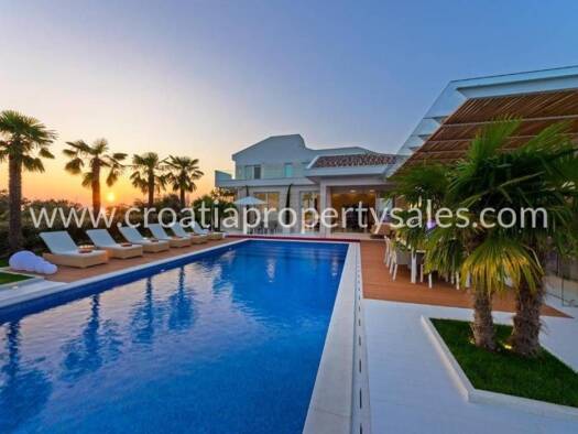 Haus zum Kauf 1.890.000 € 4 Zimmer 250 m² Zadar