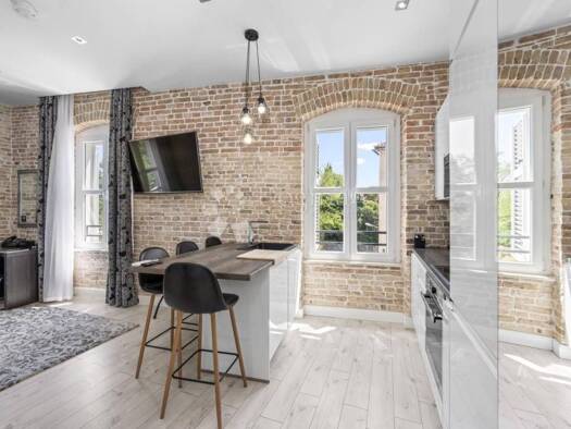 Wohnung zur Miete 13.500 € 10 Zimmer 300 m² 2. Geschoss Grad, Split Bol
