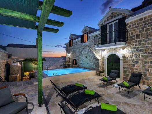 Haus zum Kauf 450.000 € 3 Zimmer 200 m² Baška Voda