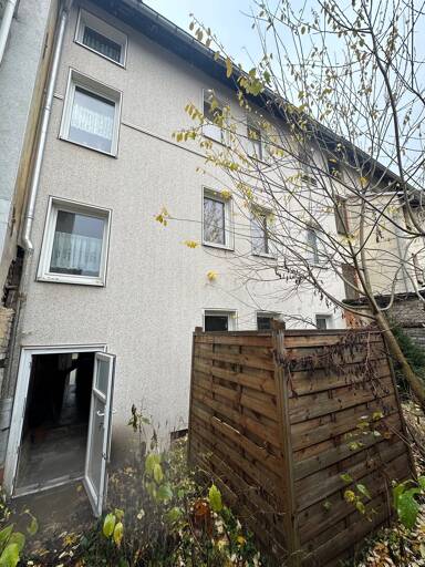 Mehrfamilienhaus zum Kauf provisionsfrei 45.000 € 6 Zimmer 135 m² 124 m² Grundstück Turmgelänge 2 Pößneck,Stadt Pößneck 07381