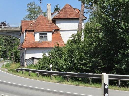 Haus zum Kauf 95.000 € 4 Zimmer 100 m² 347 m² Grundstück frei ab sofort Garching Garching an der Alz 84518