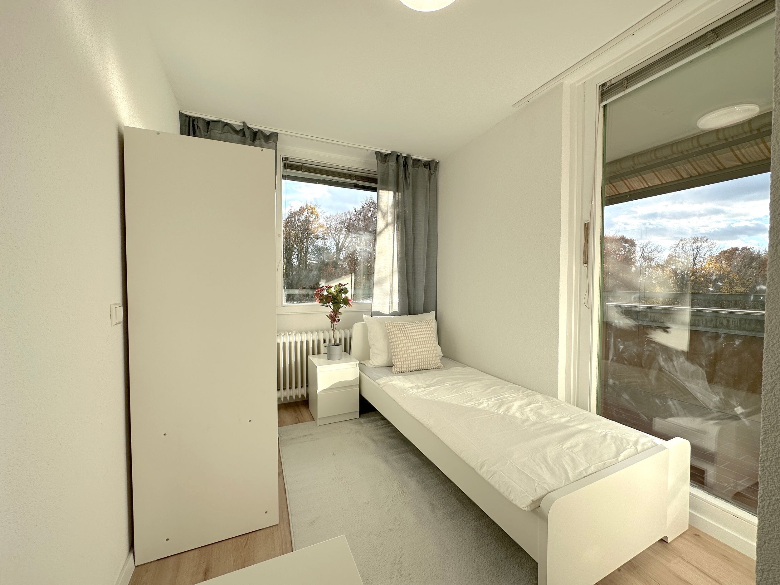 Wohnung zur Miete 466 € 9 Zimmer 73 m²<br/>Wohnfläche 2.<br/>Geschoss 01.01.2025<br/>Verfügbarkeit Mombertplatz 64 Emmertsgrund - Nord Heidelberg 69126