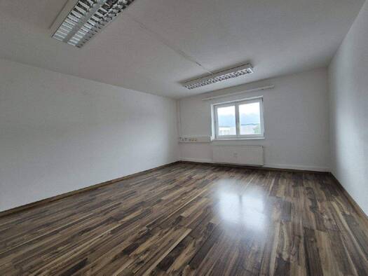 Bürofläche zur Miete 308 € 1 Zimmer Wals 5071