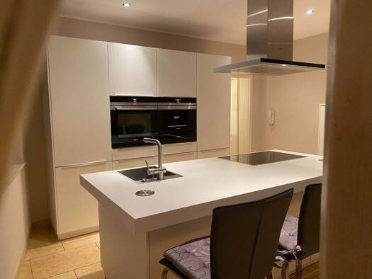 Wohnung zur Miete 675 € 3 Zimmer 87 m² 2. Geschoss frei ab 01.04.2026 Mendelssohnstraße 2 Oberplanitz Zwickau 08064