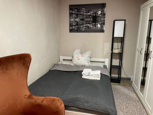 Wohnung zur Miete Wohnen auf Zeit 895 € 1 Zimmer 25 m² frei ab 10.11.2025 Krummenackerstr. 0 Krummenacker Esslingen Zentrum 73733
