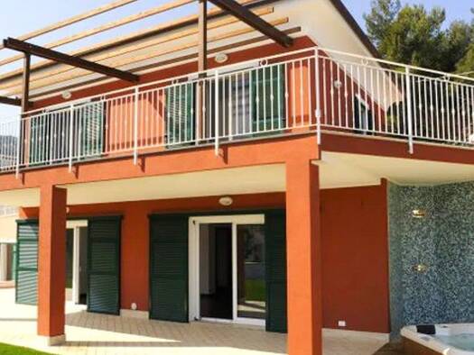 Haus zum Kauf 1.590.000 € 400 m² 500 m² Grundstück Alassio 17021