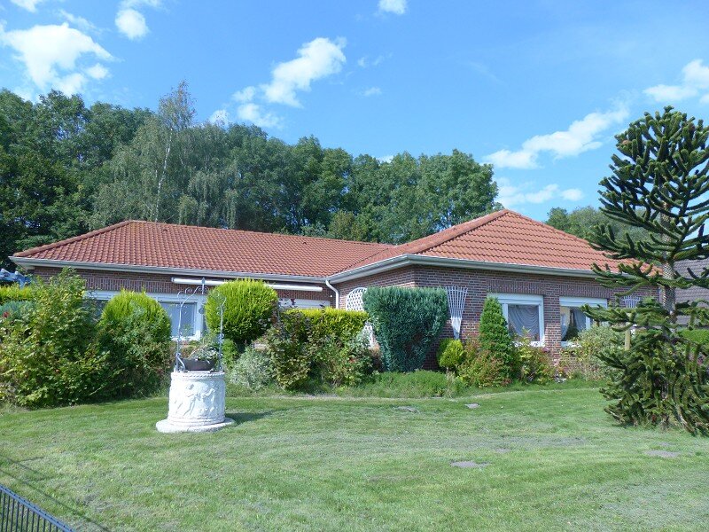 Bungalow zum Kauf 219.000 € 6 Zimmer 206 m²<br/>Wohnfläche 1.126 m²<br/>Grundstück Weenermoor Weener / Möhlenwarf 26826