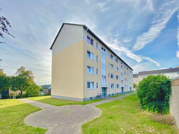 Wohnung zur Miete 490 € 2 Zimmer 52,1 m² 3. Geschoss frei ab 18.09.2026 Bismarckstr. 39 Wiesdorf Leverkusen 51373