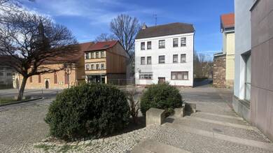 Mehrfamilienhaus zum Kauf als Kapitalanlage geeignet 330.000 € 10 Zimmer 330 m² 500 m² Grundstück Eisenach Eisenach 99817