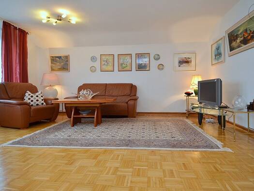 Wohnung zur Miete Wohnen auf Zeit 1.250 € 2 Zimmer 93 m² frei ab 21.08.2025 Wiesbaden 65199