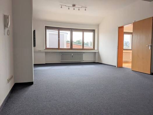 Bürofläche zur Miete 550 € 2 Zimmer 65 m² Bürofläche Wackersdorf 92442