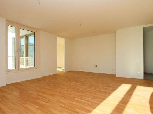 Wohnung zur Miete 1.694 € 2 Zimmer 76,6 m² 2. Geschoss frei ab 01.04.2026 Memminger Platz 4 Moosach München 80997