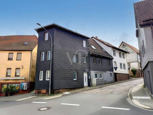 Mehrfamilienhaus zum Kauf 260.000 € 8 Zimmer 162 m² 259 m² Grundstück Beerfelden Oberzent 64760