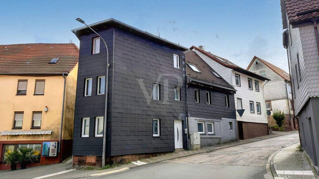 Mehrfamilienhaus zum Kauf 260.000 € 8 Zimmer 162 m² 259 m² Grundstück Beerfelden Oberzent 64760