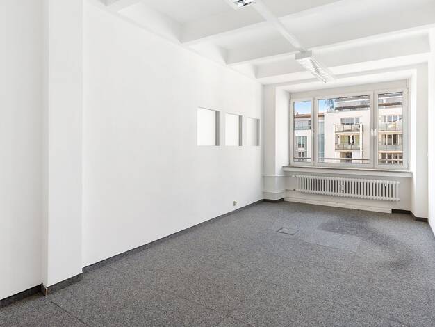 Bürofläche zur Miete provisionsfrei 816 € 18 m² Bürofläche Cuvilliésstraße Bogenhausen München 81679