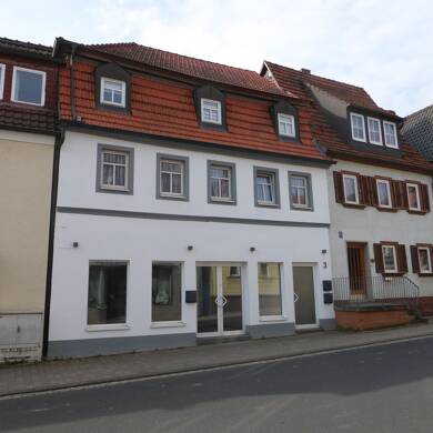 Wohn- und Geschäftshaus zum Kauf als Kapitalanlage geeignet 279.000 € 216 m² 80 m² Grundstück Euerdorf Euerdorf 97717