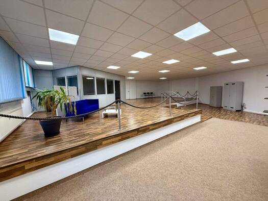 Bürofläche zur Miete provisionsfrei 5 € 3 Zimmer 128 m² Bürofläche Am Goldberg 2 Stedtfeld Eisenach 99817