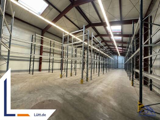 Lagerhalle zur Miete 3.750 € 549,3 m² Lagerfläche Gaarden-Süd Gaarden - Süd 24143