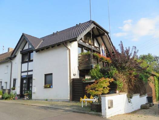 Einfamilienhaus zum Kauf 179.000 € 3 Zimmer 100 m² 147 m² Grundstück Markelsbach Much 53804