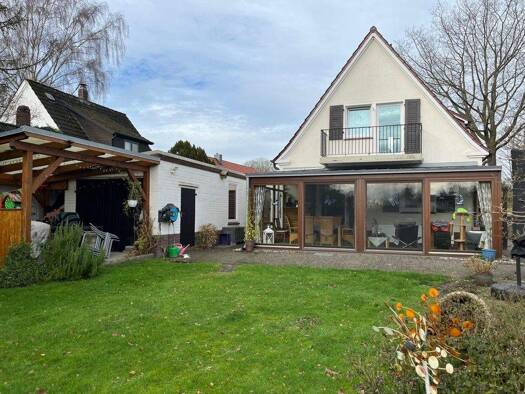 Einfamilienhaus zum Kauf 237.000 € 4 Zimmer 128 m² 794 m² Grundstück Varel 26316