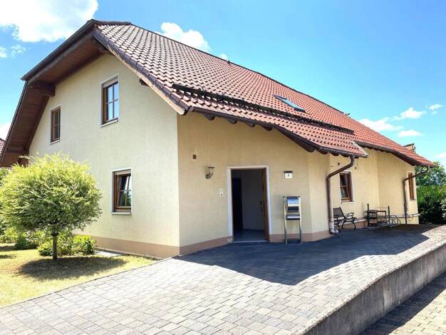 Einfamilienhaus zum Kauf provisionsfrei 289.000 € 8 Zimmer 219 m² 750 m² Grundstück Johannes-Meyer-Weg 3 Brakel 33034