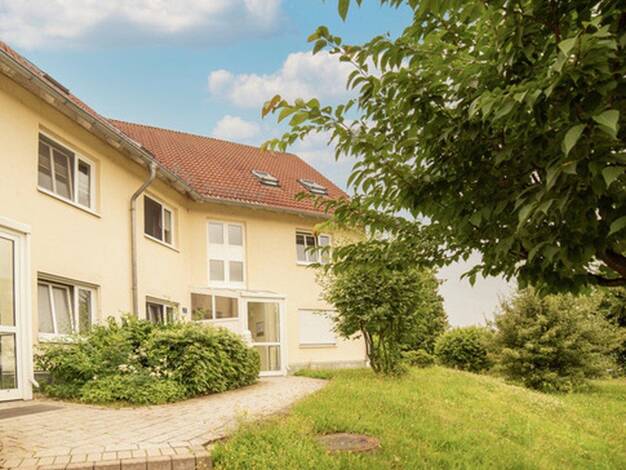 Wohnung zur Miete 360 € 2 Zimmer 52,9 m² 2. Geschoss frei ab 01.03.2027 Kirchstraße 15 Cainsdorf Zwickau 08064