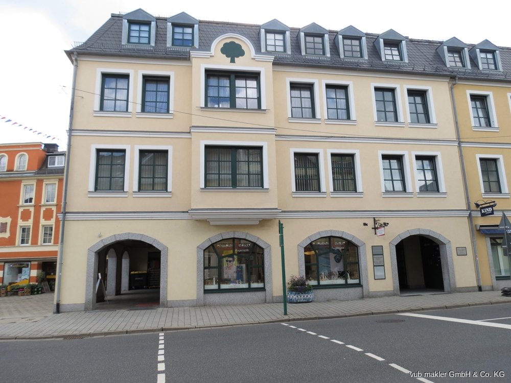 Praxis zum Kauf 175.000 € 8 Zimmer 202 m²<br/>Bürofläche Selb Selb 95100