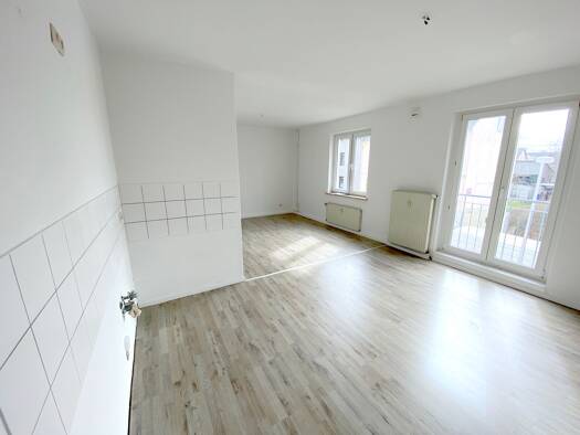 Wohnung zur Miete 430 € 3 Zimmer 74,1 m² 1. Geschoss Florastr. 18 Hilbersdorf Chemnitz 09131