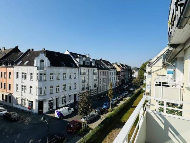 Wohnung zum Kauf provisionsfrei 234.400 € 2,5 Zimmer 57,2 m² 3. Geschoss frei ab 01.02.2026 Weststraße 12 Benrath Düsseldorf 40597
