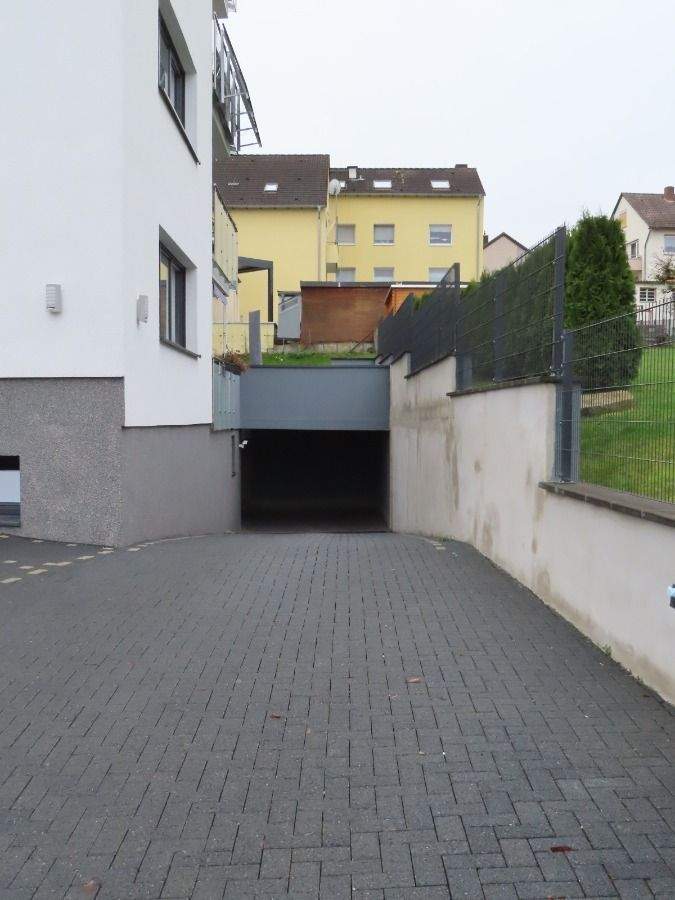 Tiefgaragenstellplatz zur Miete - Ansicht 2