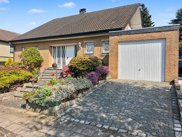 Einfamilienhaus zum Kauf 585.000 € 6 Zimmer 280 m² 657 m² Grundstück Rimburg Übach-Palenberg 52531