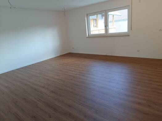 Wohnung zur Miete 680 € 3,5 Zimmer 68 m² Geschoss 1/2 frei ab sofort Unterglaim Ergolding 84030