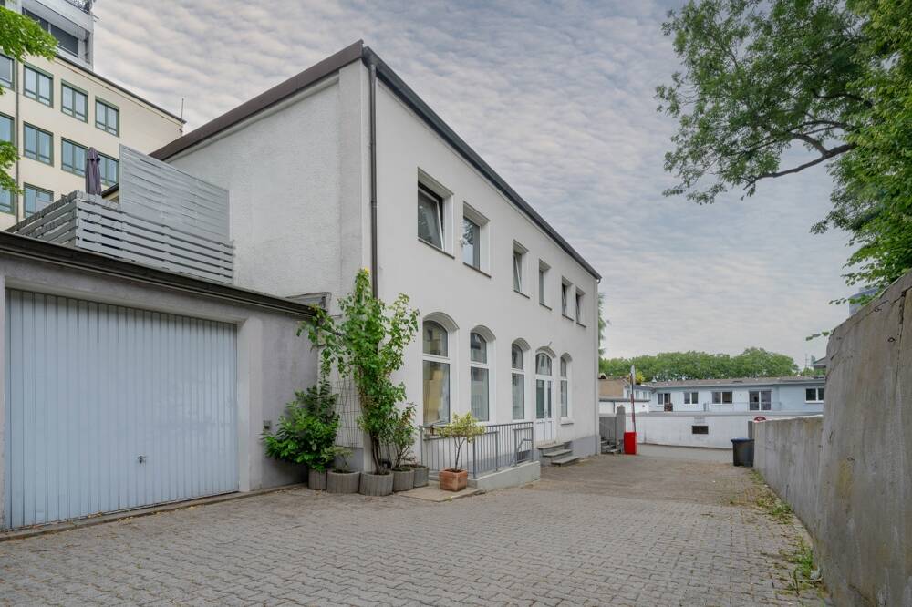 Property thumbnail 9