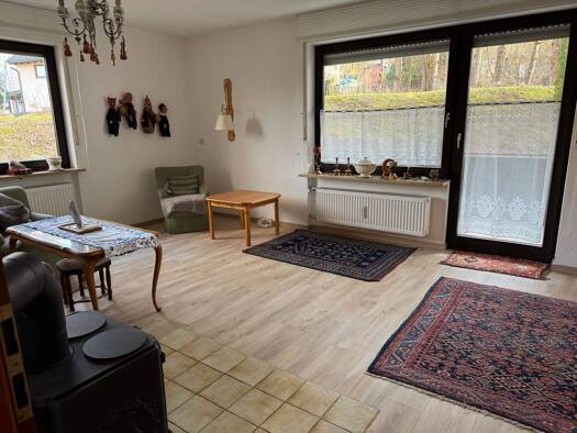 Wohnung zum Kauf 128.900 € 2 Zimmer 66,9 m² 1. Geschoss frei ab sofort Bischofsgrün 95493