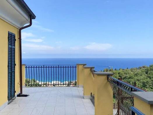 Haus zum Kauf 1.250.000 € 377 m² 10.000 m² Grundstück Alassio 17021