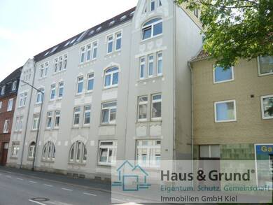 Wohnung zur Miete 525 € 4 Zimmer 87 m² 2. Geschoss frei ab sofort Wasbeker Straße 77 Faldera Neumünster 24534