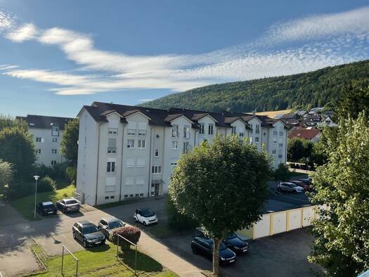 Wohnung zum Kauf 160.000 € 3 Zimmer 86,7 m² 2. Geschoss frei ab sofort Blumberg Blumberg 78176