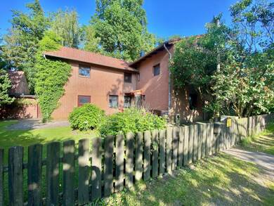 Mehrfamilienhaus zum Kauf 525.000 € 8 Zimmer 215 m² 2.600 m² Grundstück frei ab 01.12.2025 Langenhagen / Engelbostel 30855