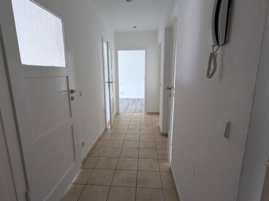 Wohnung zur Miete 449 € 3 Zimmer 69 m² 1. Geschoss frei ab 01.03.2026 Leulitzer Str. 8 Bennewitz 04828