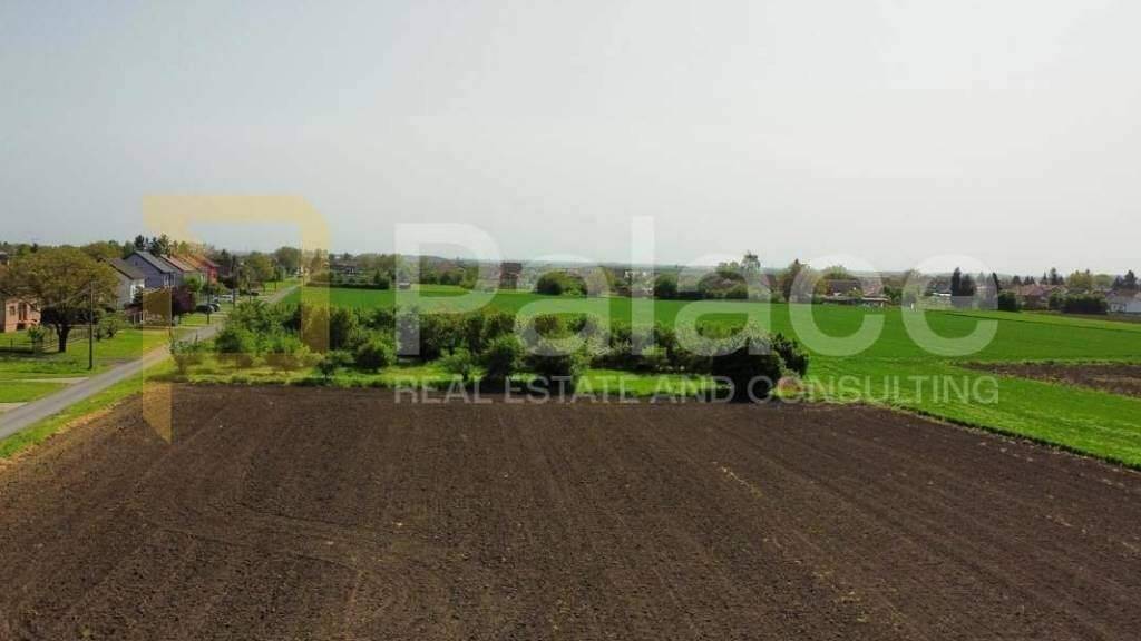 Land-/Forstwirtschaft zum Kauf 150.000 € Osijek