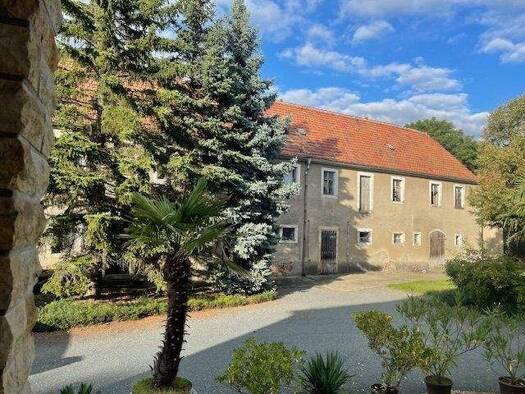 Mehrfamilienhaus zum Kauf 175.000 € 10 Zimmer 390 m² 1.387 m² Grundstück frei ab sofort Berbisdorf Radeburg 01471