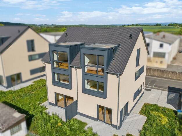Doppelhaushälfte zum Kauf - Erstbezug 469.000 € 4 Zimmer 130 m² 203 m² Grundstück Burkhardsfelden Reiskirchen 35447