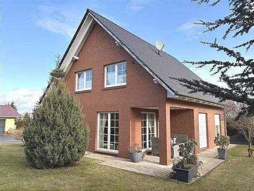 Einfamilienhaus zum Kauf 290.000 € 4 Zimmer 140 m² 656 m² Grundstück Nemsdorf-Göhrendorf 06268